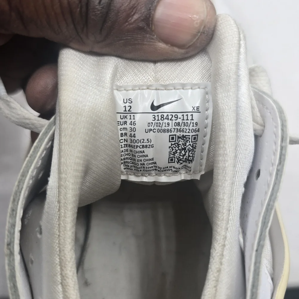 Nike‎ Women's White and Cream Sneakers